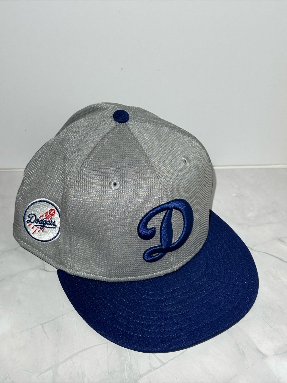 LOS ANGELES DODGERS EDDIE ROSARIO
'25 GAME TEAM ISSUED UN WORN ROAD
BP HAT TWINS